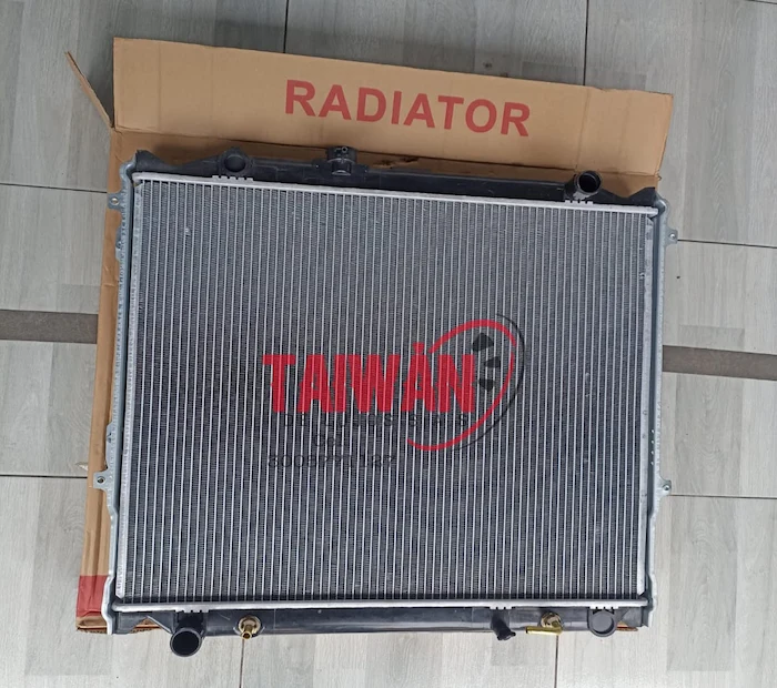 Prado 90 Radiator Radiador de Agua Automático Toyota Prado Taiwan de Lujos